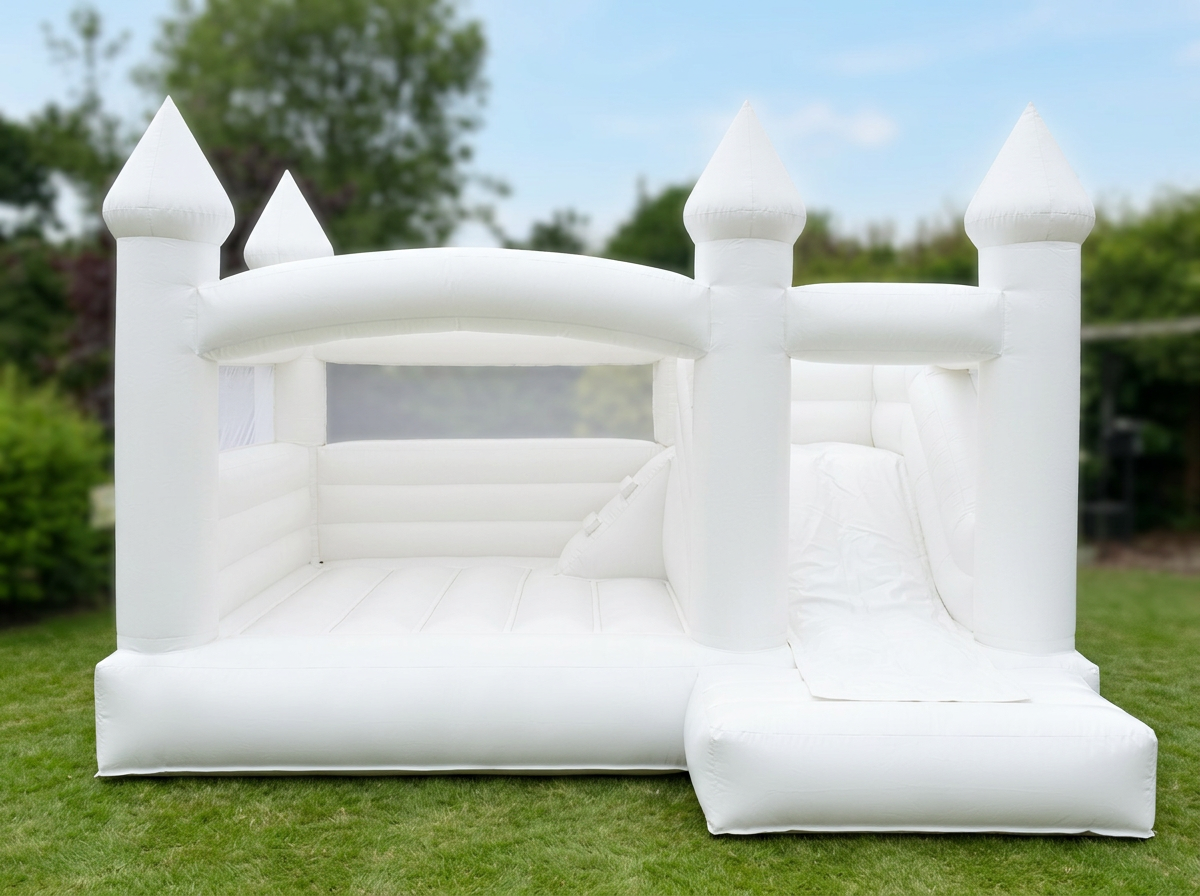 15ft Bouncy Castle with Slide